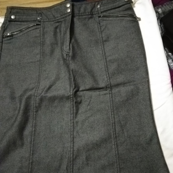 Express Knee Length Skirt SZ 10 - Picture 1 of 3